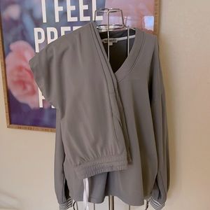 PJ Salvage Gray V-neck Lounge Set. EUC. Worn once.